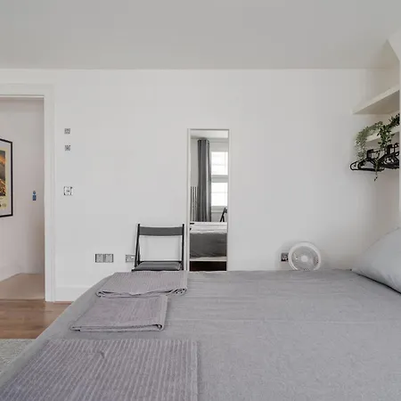 193Vbr With Shared Bathrooms London Room photo