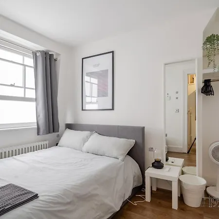 193Vbr With Shared Bathrooms London Room photo