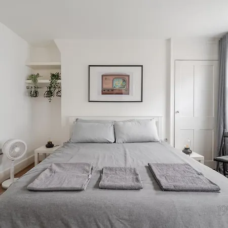 193Vbr With Shared Bathrooms London Room photo