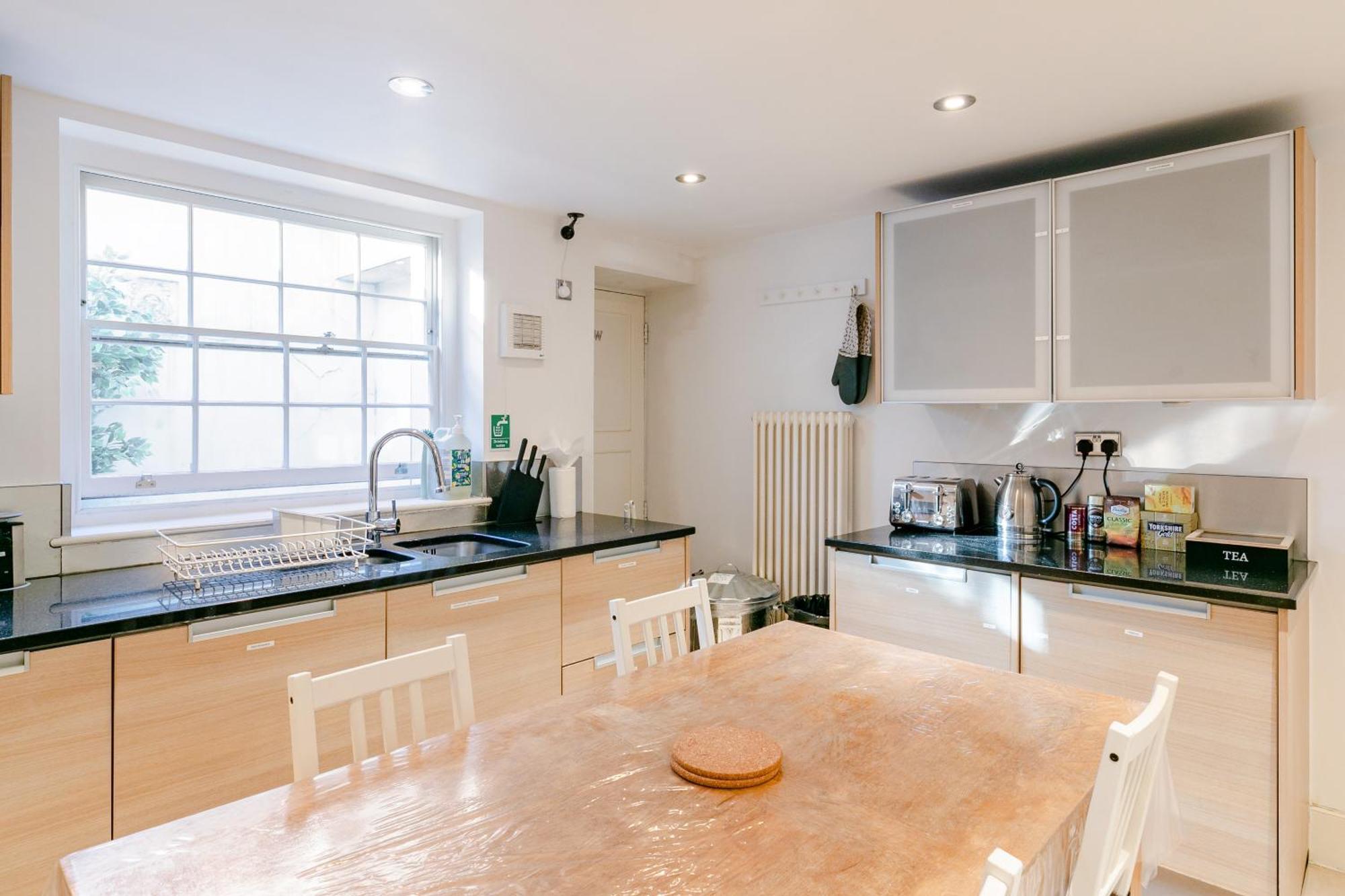 Homestay 193vbr With Shared Bathrooms London