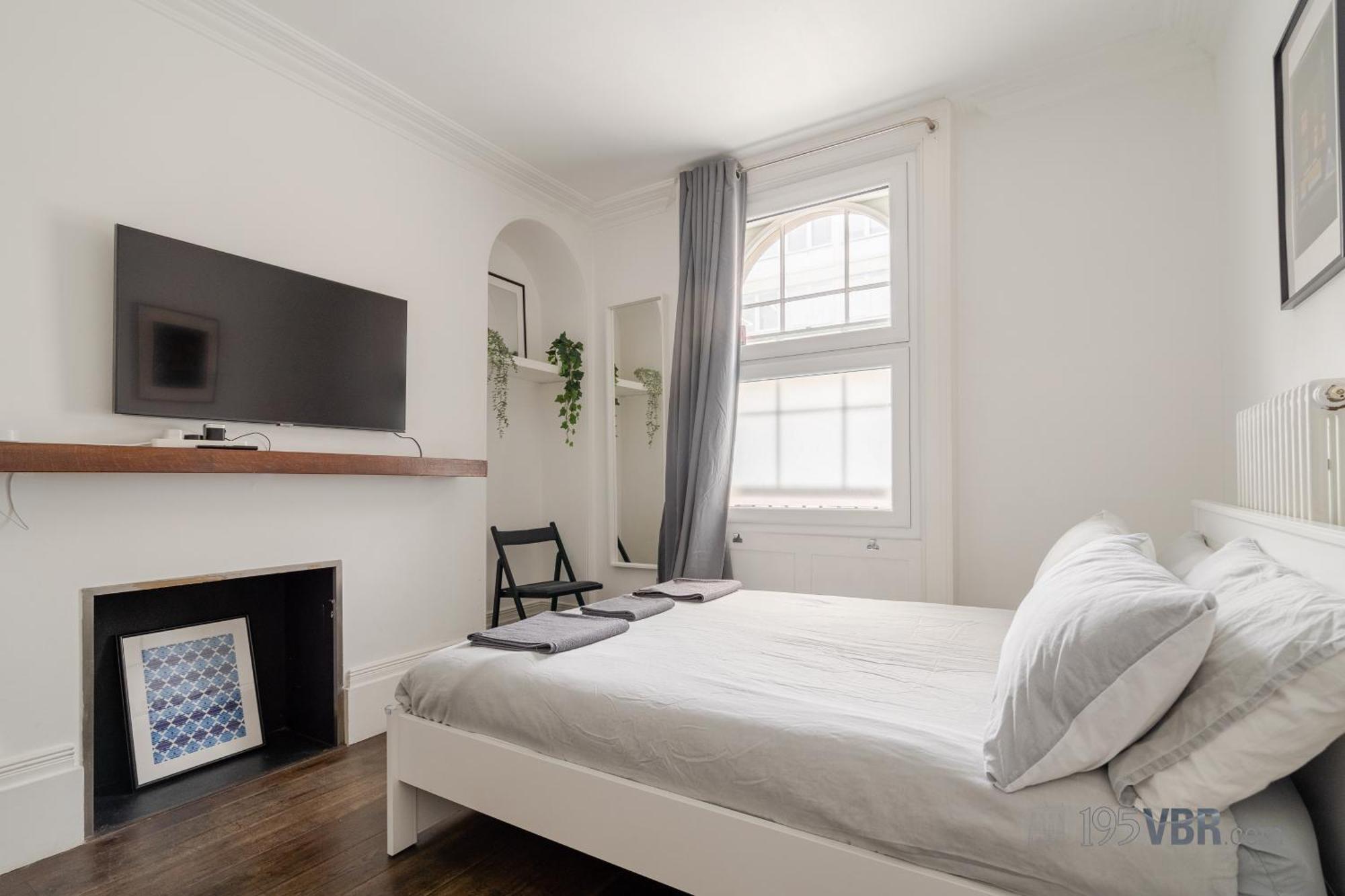 193vbr With Shared Bathrooms Homestay London